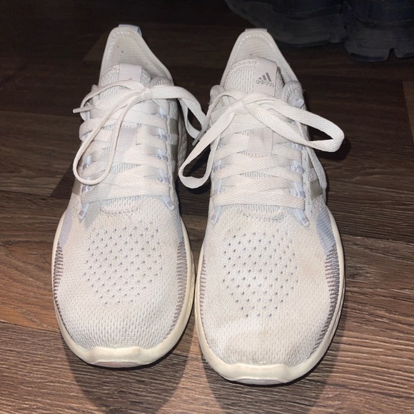 Adidas shoes - Picture 4 of 7